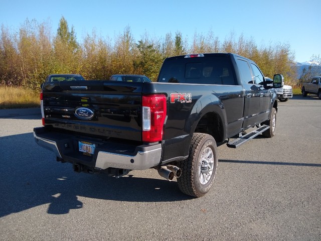 Pre Owned 2017 Ford Super Duty F 350 Srw Lariat Four Wheel Drive Pickup Truck